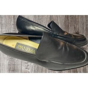 Impanema‎ black heeled loafer